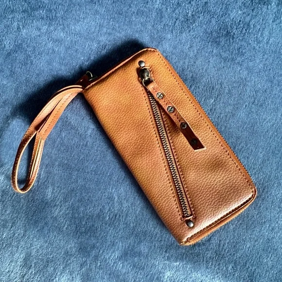 Madewell Bags Madewell Vegan Tan Wristlet Wallet Euc Poshmark